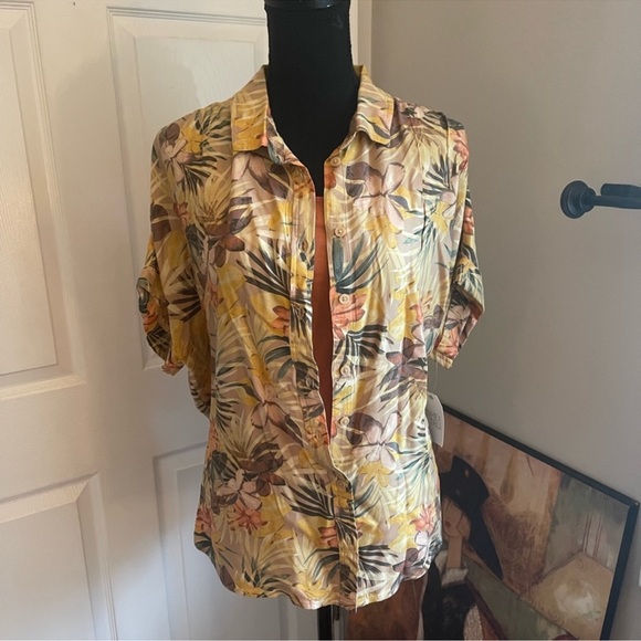 2 Piece- Tank w/Hawaiian Blouse - Picture 4 of 7